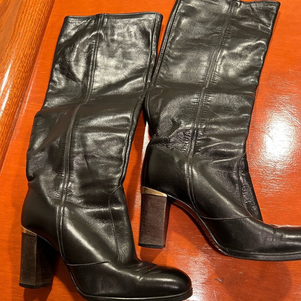 Pettit Palmroth BonWit Teller size 7 black & gold trim knee high boots. Vintage